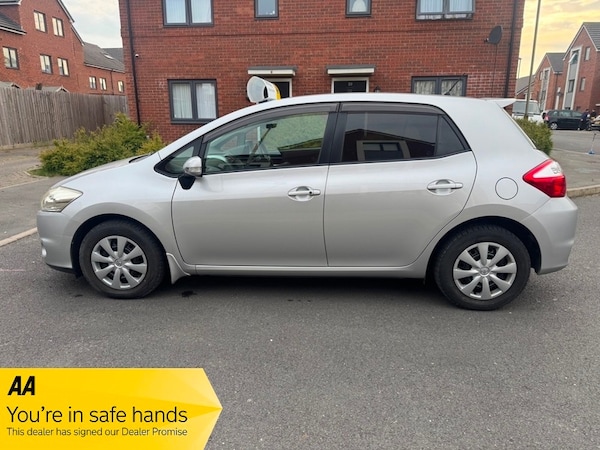 Used Toyota Auris 2009 for sale - 74365407: Photo 6