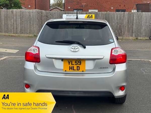 Used Toyota Auris 2009 for sale - 74365407: Photo 8