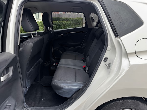 Used Honda Jazz 2014 for sale - 76273181: Photo 10