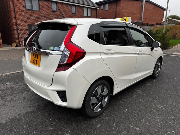 Used Honda Jazz 2014 for sale - 76273181: Photo 4