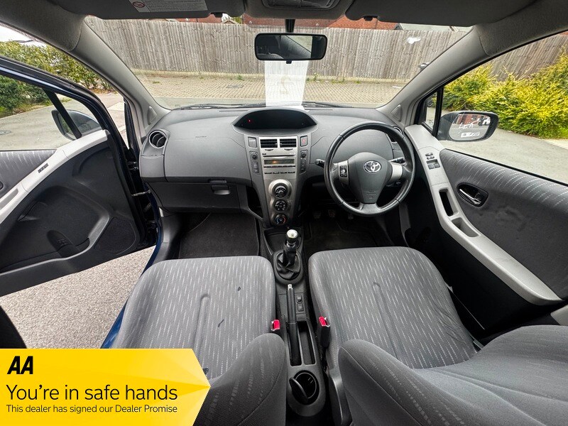 Used Toyota Yaris 2009 for sale - 77724619: Photo 12