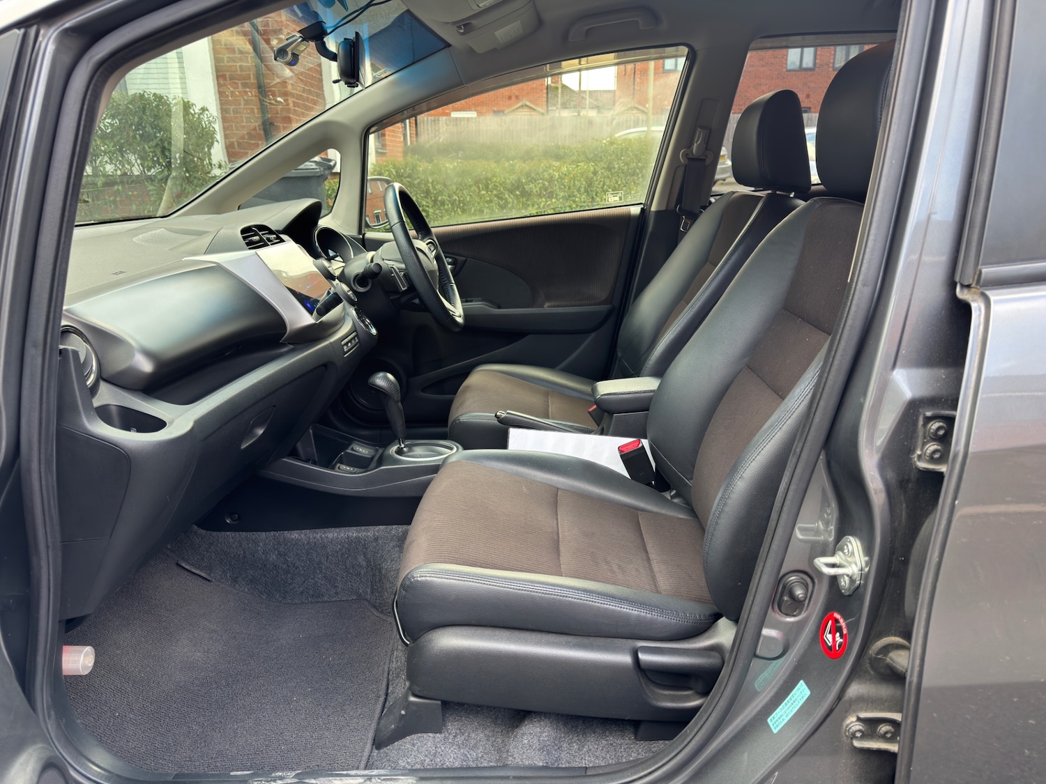 Used Honda Fit 2012 for sale - 77707961: Photo 5