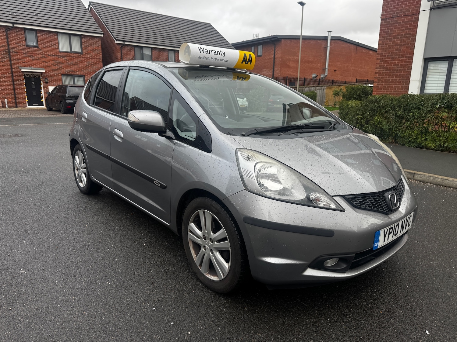 Used Honda Jazz 2010 for sale - 76324484: Photo 2