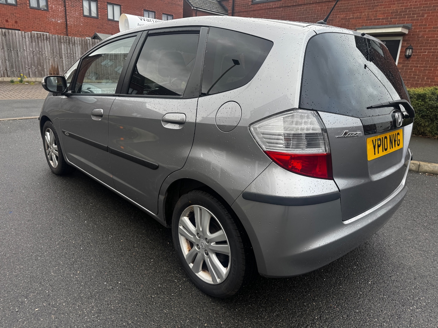 Used Honda Jazz 2010 for sale - 76324484: Photo 6