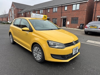 Used Volkswagen Polo 2010 for sale - 74232518: Photo