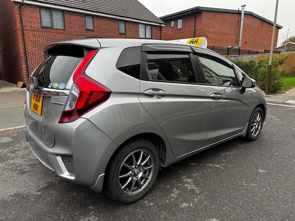 Used Honda Jazz 2014 for sale - 76273122: Photo 5
