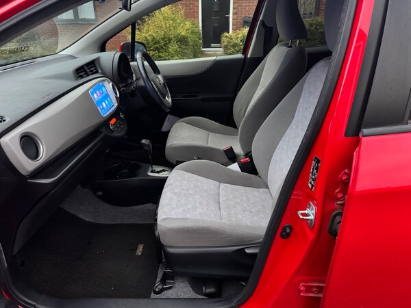 Used Toyota Yaris 2011 for sale - 74231539: Photo 7