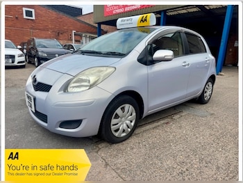 Used Toyota Yaris 2009 for sale - 74692583: Photo