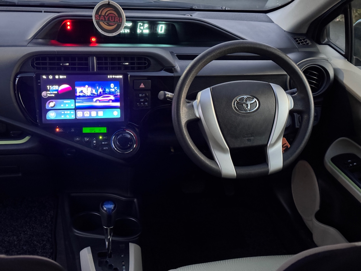 Used Toyota Aqua 2014 for sale - 76748685: Photo 13