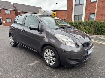 Used Toyota Yaris 2009 for sale - 76172559: Photo 2