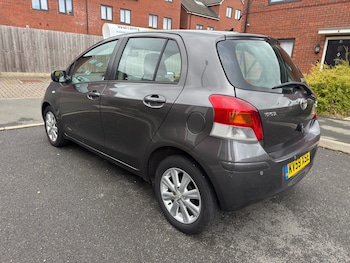 Used Toyota Yaris 2009 for sale - 76172559: Photo 4