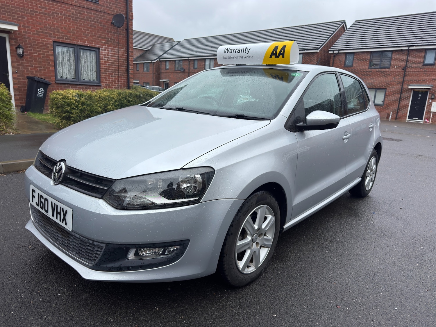 Used Volkswagen Polo 2010 for sale - 76172739: Photo 1