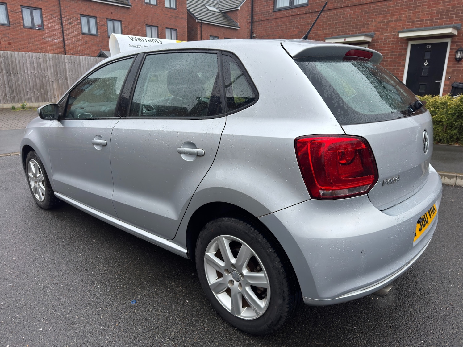 Used Volkswagen Polo 2010 for sale - 76172739: Photo 2
