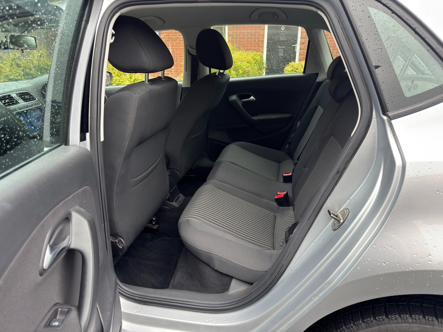 Used Volkswagen Polo 2010 for sale - 76172739: Photo 9