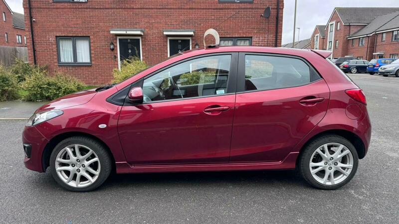 Used Mazda Mazda2 2010 for sale - 77766043: Photo 5