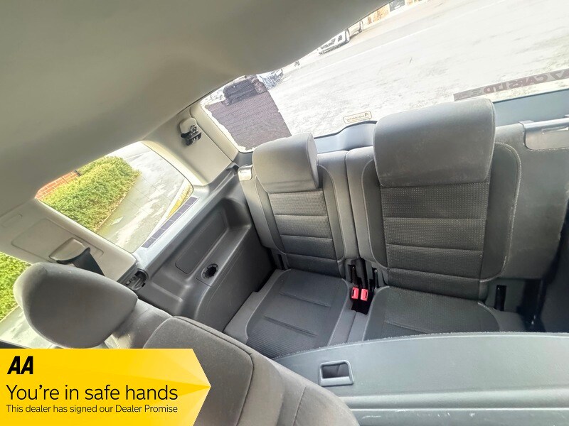 Used Volkswagen Touran 2010 for sale - 77720777: Photo 11