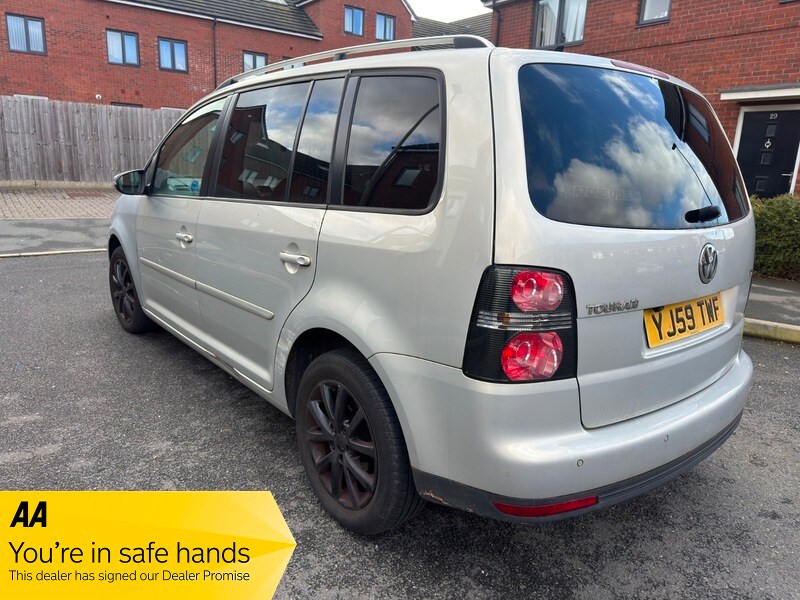 Used Volkswagen Touran 2010 for sale - 77720777: Photo 7