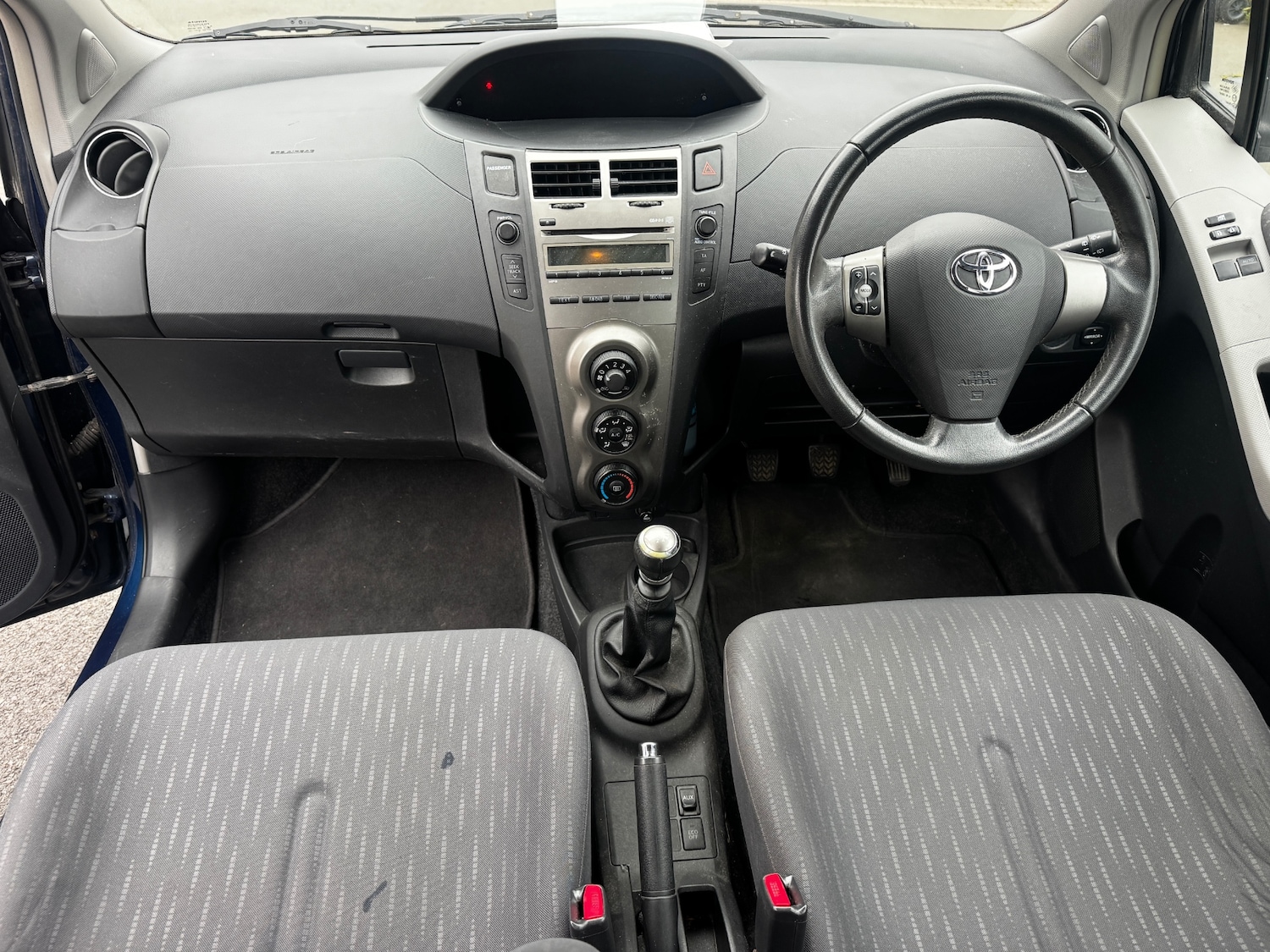 Used Toyota Yaris 2009 for sale - 76274883: Photo 9