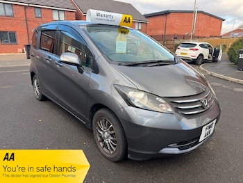 Used Honda Freed 2010 for sale - 77724624: Photo