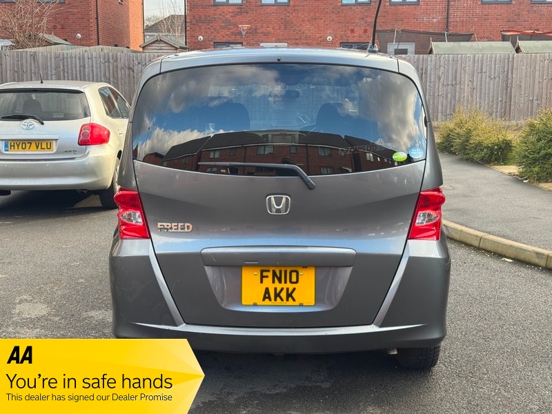 Used Honda Freed 2010 for sale - 77724624: Photo 9