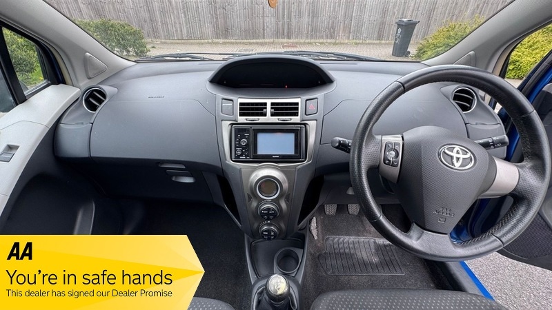 Used Toyota Yaris 2010 for sale - 78201418: Photo 10