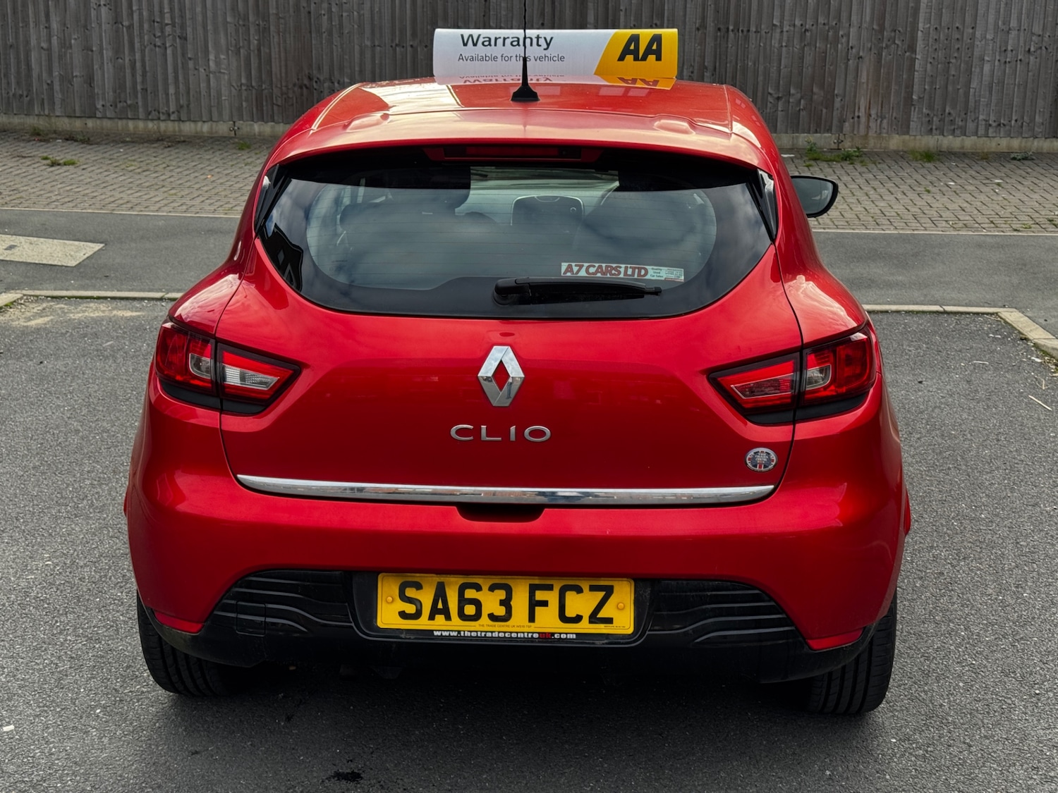 Used Renault Clio 2013 for sale - 76611344: Photo 8