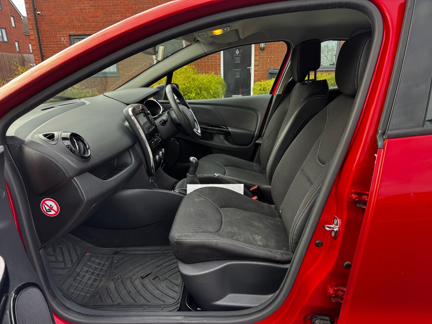 Used Renault Clio 2013 for sale - 76611344: Photo 9