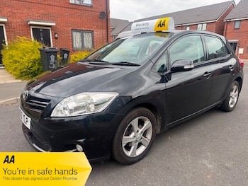 Used Toyota Auris 2010 for sale - 77724618: Photo