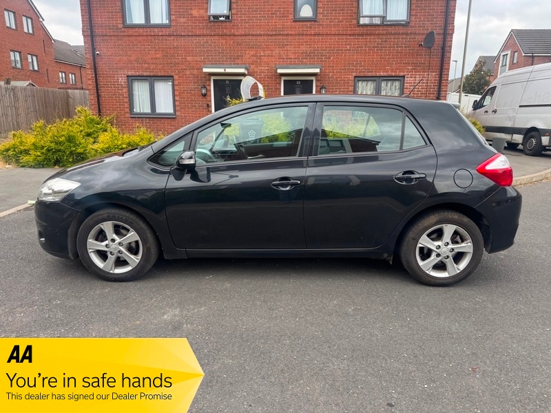 Used Toyota Auris 2010 for sale - 77724618: Photo 7