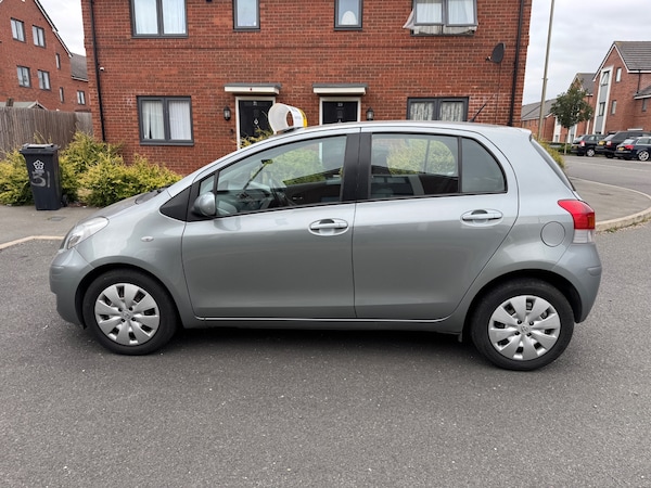 Used Toyota Yaris 2009 for sale - 75594285: Photo 7