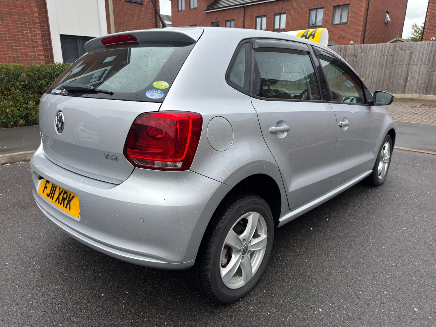 Used Volkswagen Polo 2011 for sale - 76172777: Photo 3