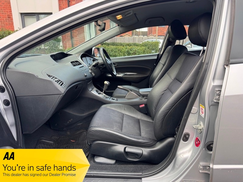 Used Honda Civic 2010 for sale - 77724622: Photo 10