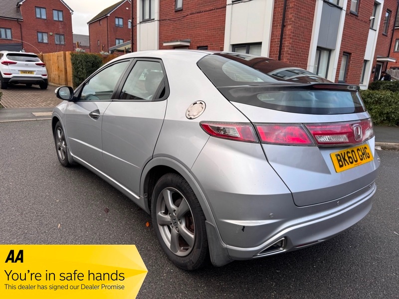 Used Honda Civic 2010 for sale - 77724622: Photo 4