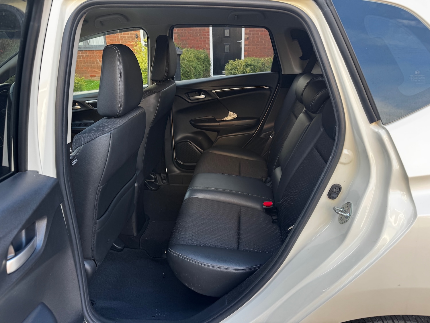 Used Honda Jazz 2013 for sale - 76709676: Photo 11