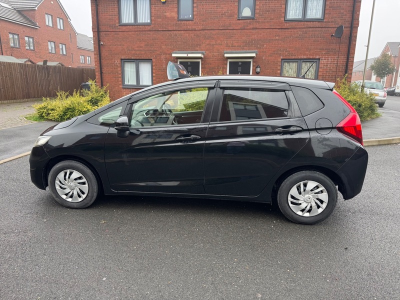 Used Honda Fit 2013 for sale - 77724609: Photo 7