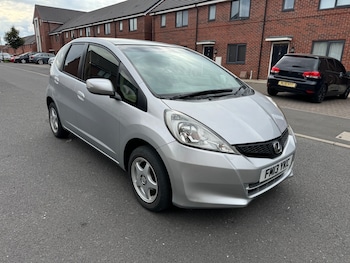 Used Honda Jazz 2013 for sale - 74233580: Photo