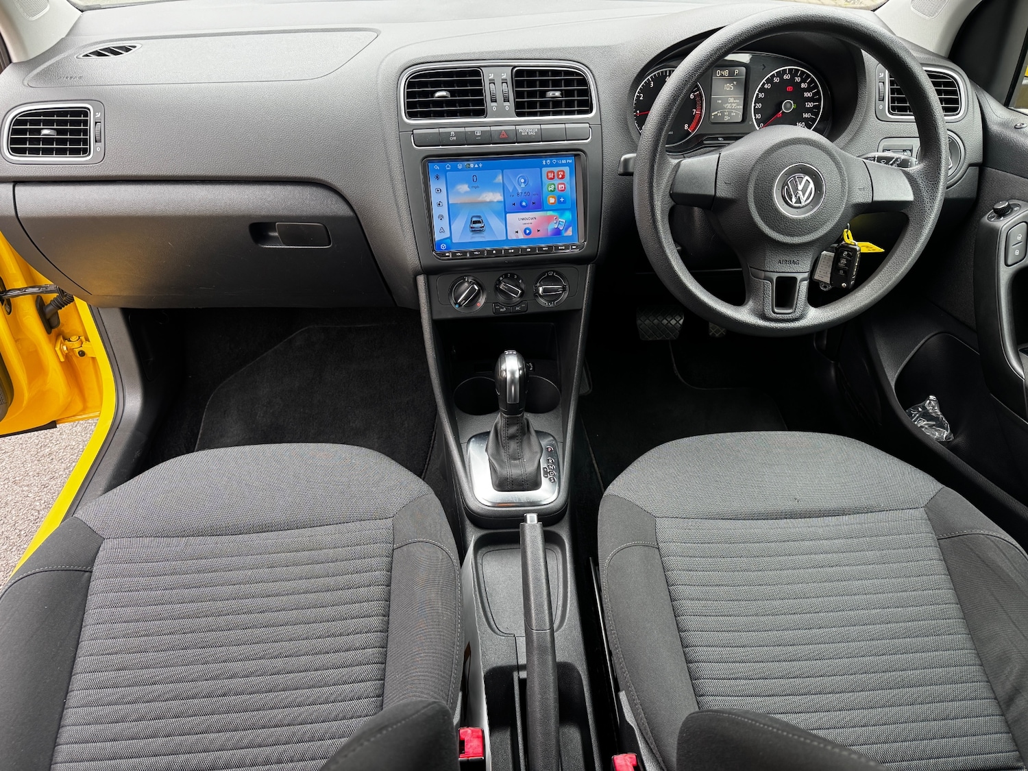 Used Volkswagen Polo 2011 for sale - 76255202: Photo 10