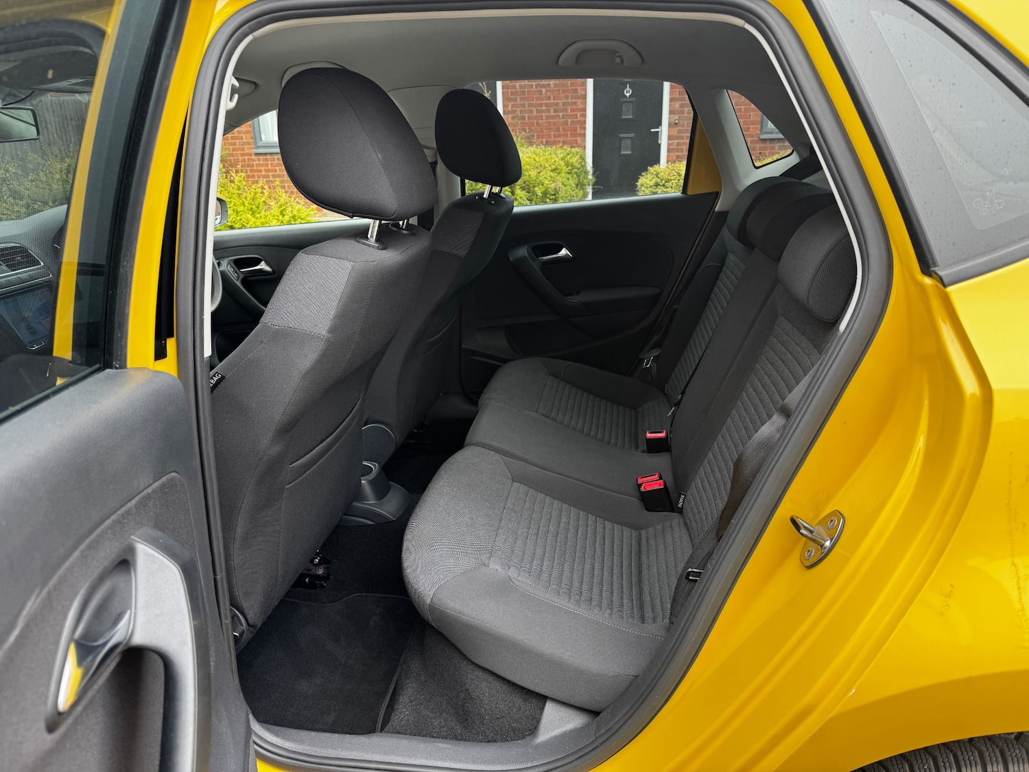 Used Volkswagen Polo 2011 for sale - 76255202: Photo 9