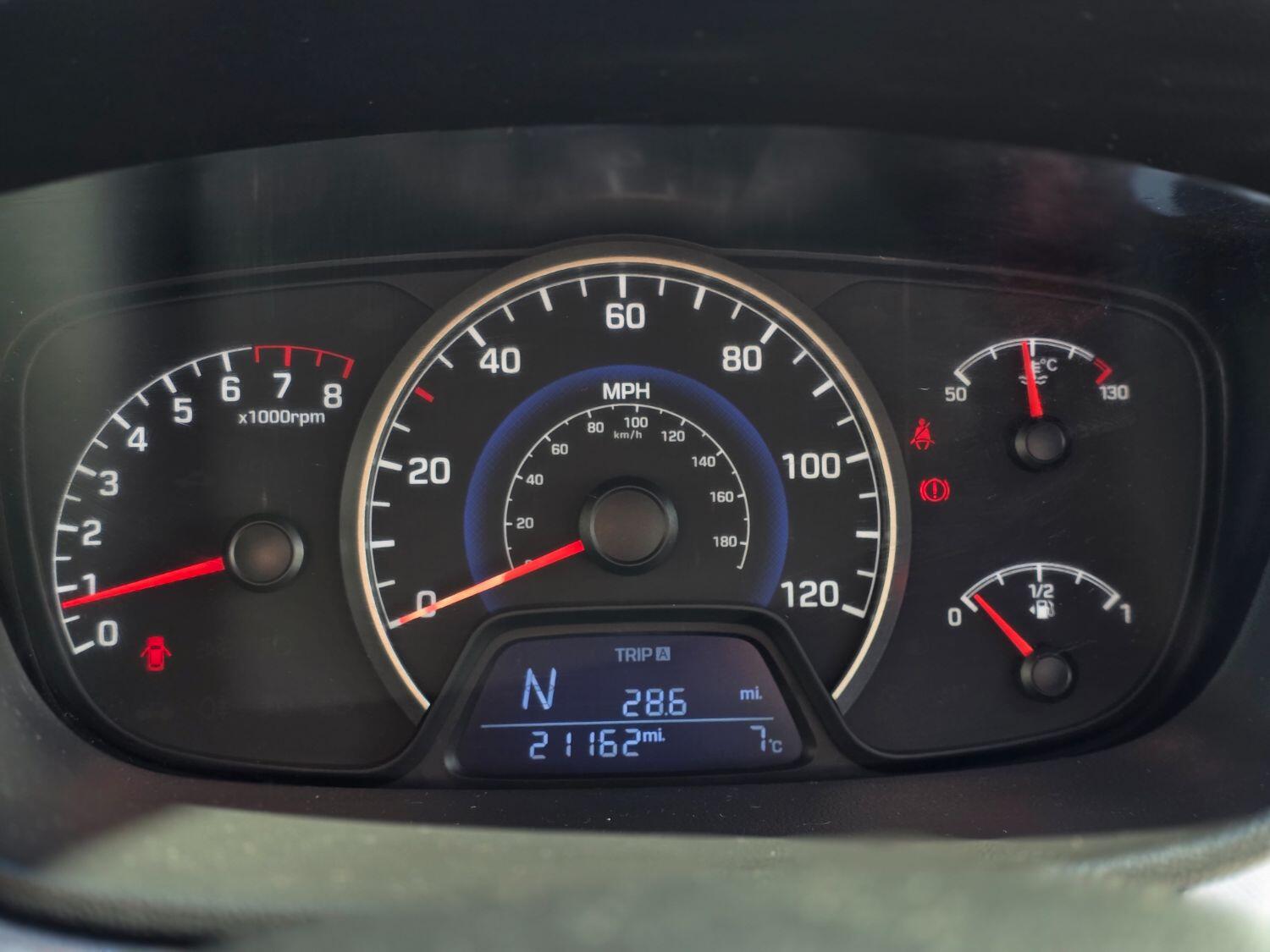 Used Hyundai i10 2016 for sale - 76769681: Photo 10