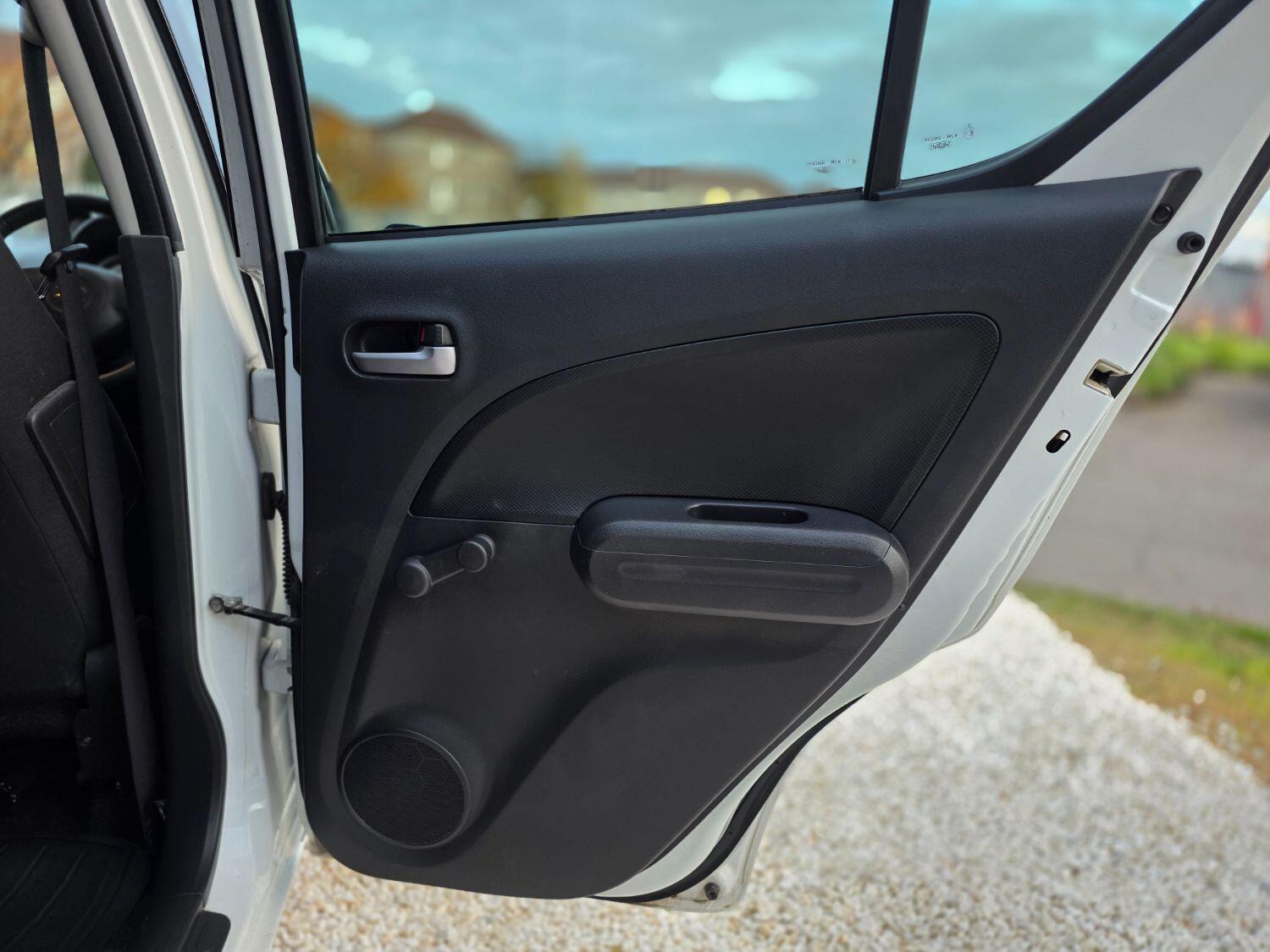 Used Suzuki Splash 2013 for sale - 76407523: Photo 12