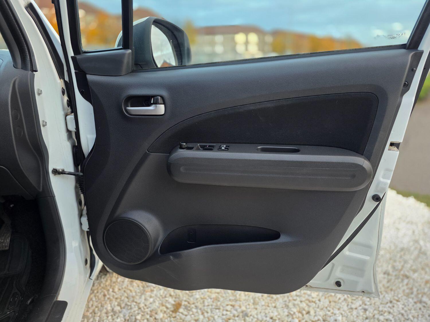 Used Suzuki Splash 2013 for sale - 76407523: Photo 8