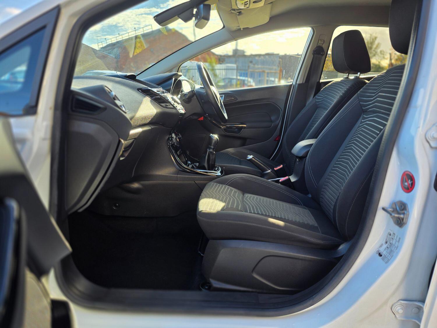 Used Ford Fiesta 2014 for sale - 76407535: Photo 13