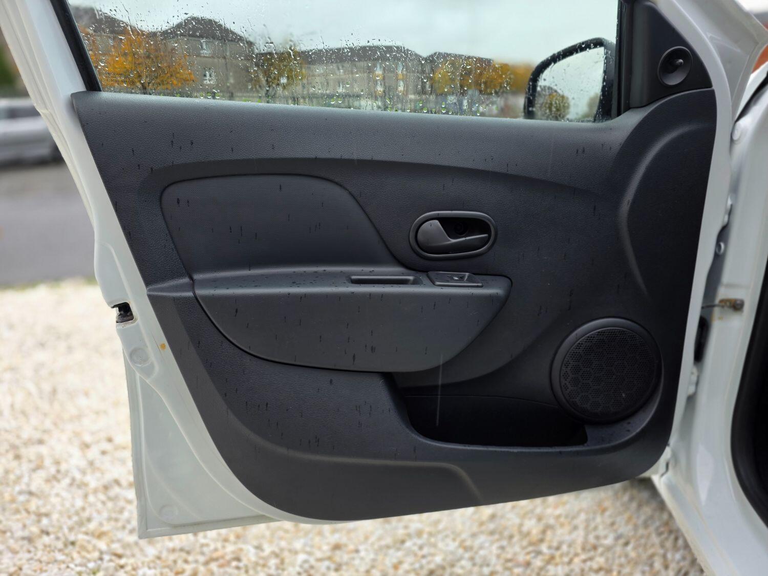 Used Dacia Sandero 2018 for sale - 76407473: Photo 10