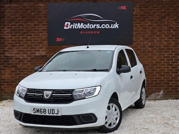Used Dacia Sandero 2018 for sale - 76407473: Photo