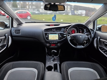 Used Kia Ceed 2014 for sale - 77319836: Photo