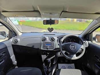 Used Dacia Sandero 2016 for sale - 78694506: Photo