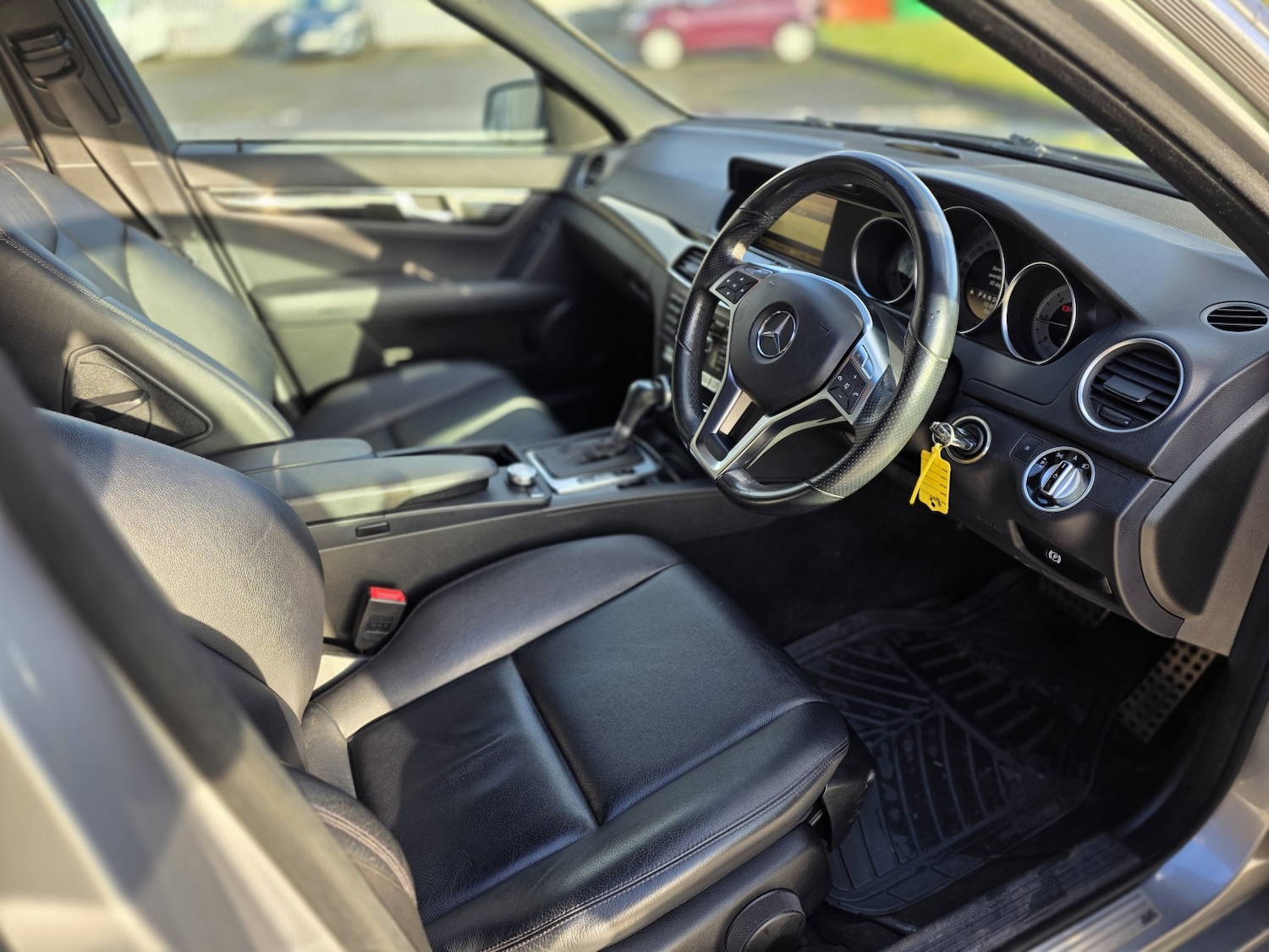 Used Mercedes-Benz C Class 2011 for sale - 76799197: Photo 17