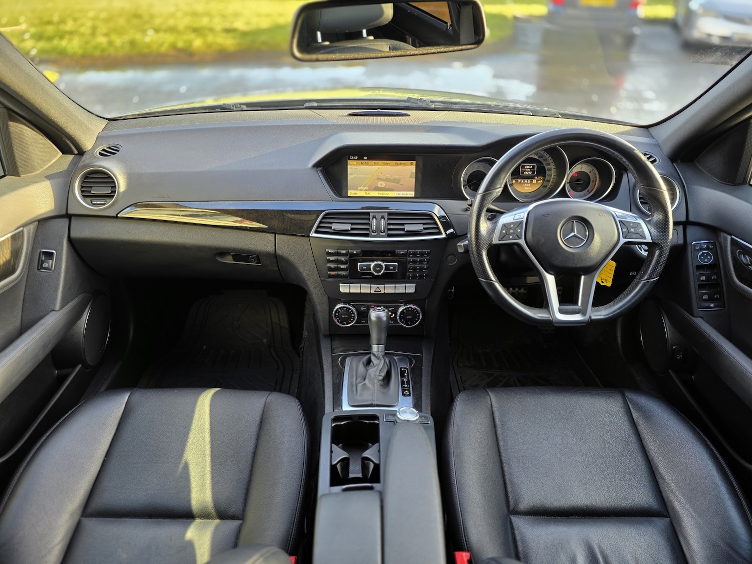 Used Mercedes-Benz C Class 2011 for sale - 76799197: Photo 2