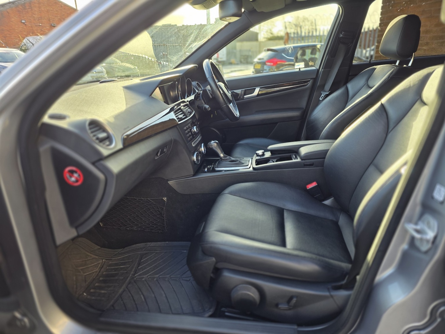 Used Mercedes-Benz C Class 2011 for sale - 76799197: Photo 20