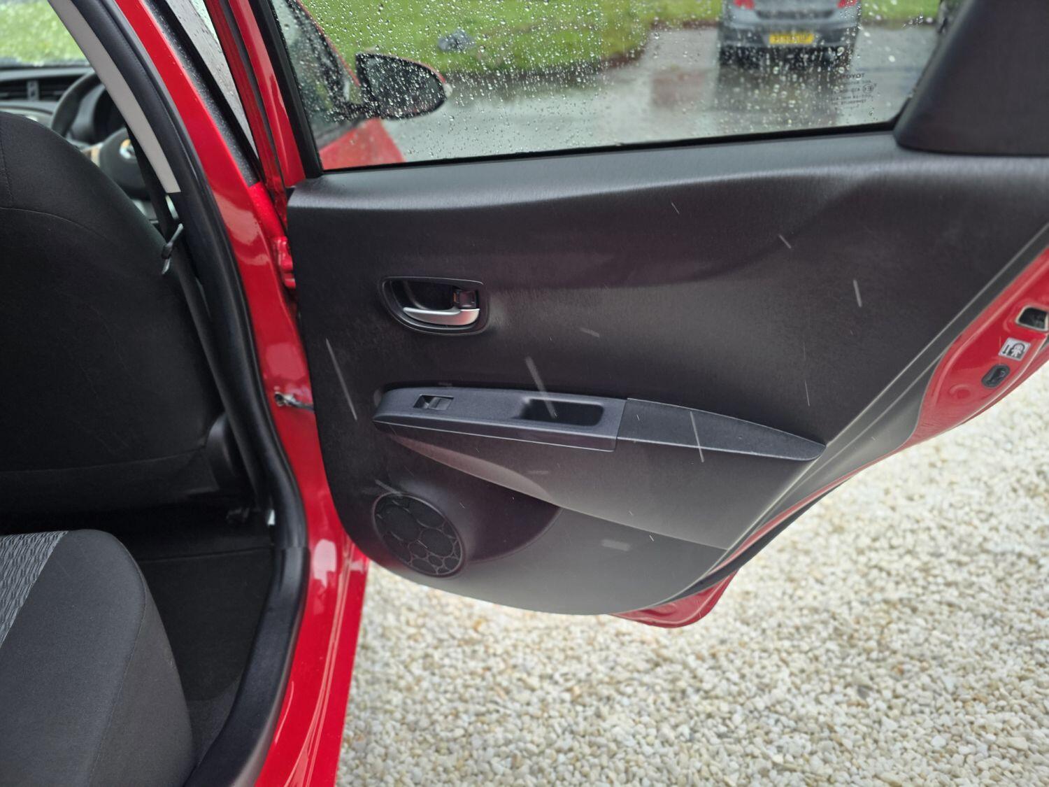 Used Toyota Yaris 2014 for sale - 76407636: Photo 15